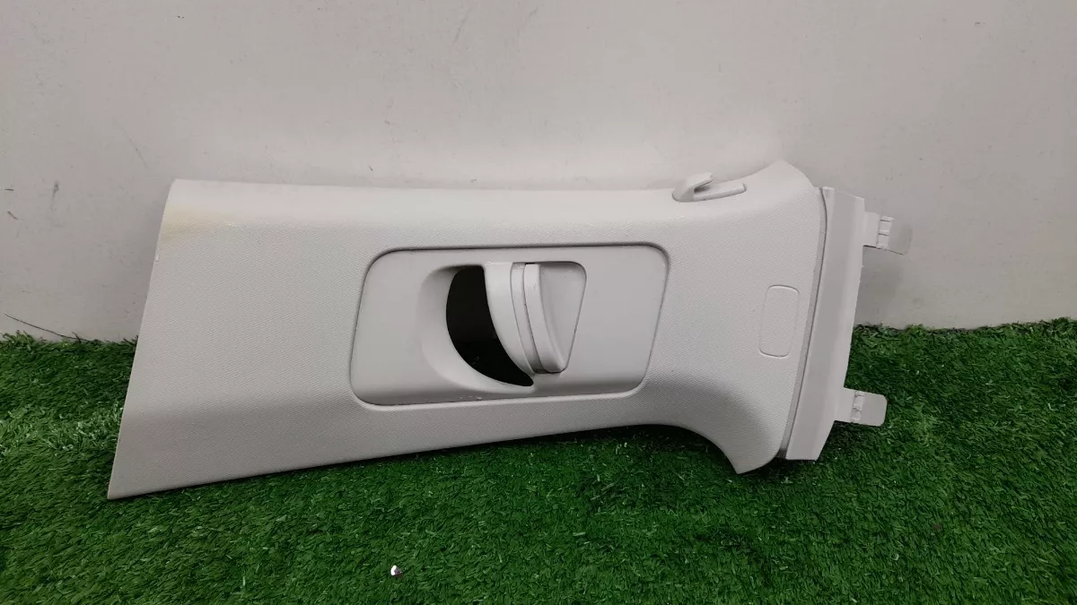 Acabamento_Da_Coluna_B_Superior_Volkswagen_Polo_Tsi_2018_image2