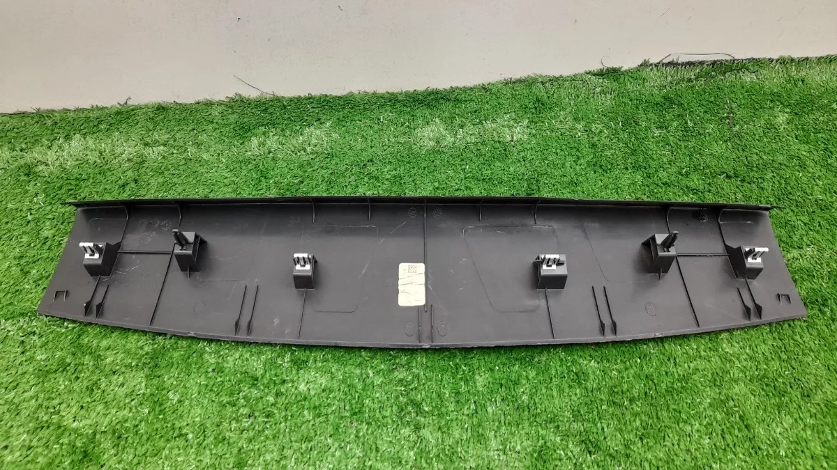 Acabamento_Interno_Da_Tampa_Do_Porta_Malas_Tracker_2019_image3