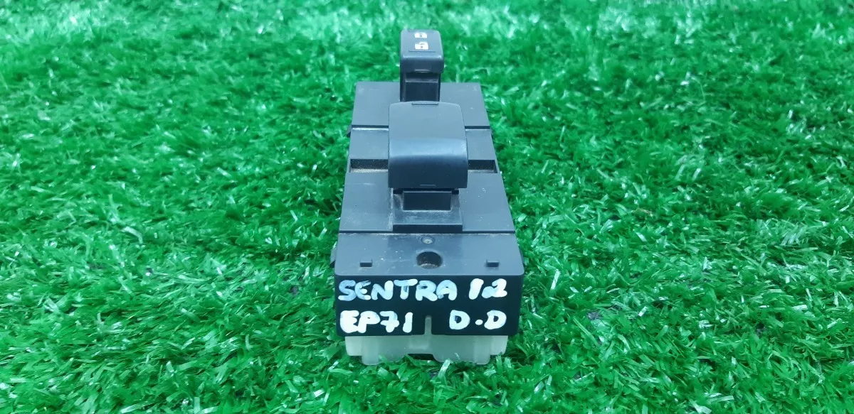Bot_o_Do_Vidro_Dianteiro_Direito_Sentra_2012_Eco_Pe_as_V_ema_image2