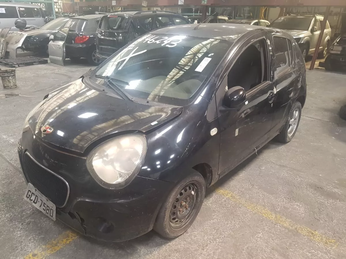 Bot_o_Vidro_Traseiro_Esquerdo_Geely_2015_Eco_Pe_as_Vila_Ema_image3