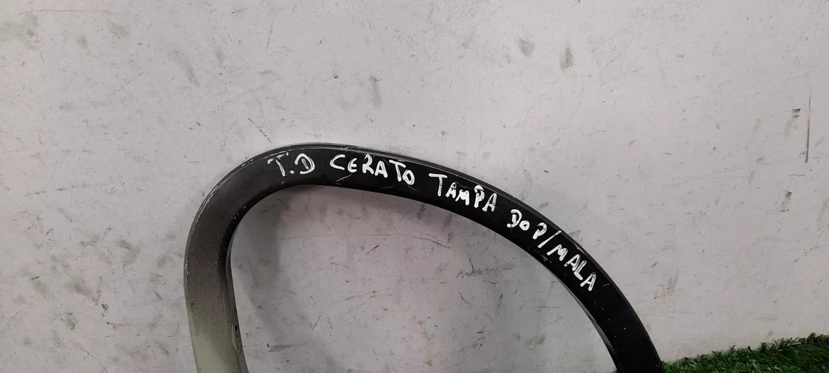 Bra_o_Direito_Porta_Malas_Kia_Cerato_2014_1_6_image3