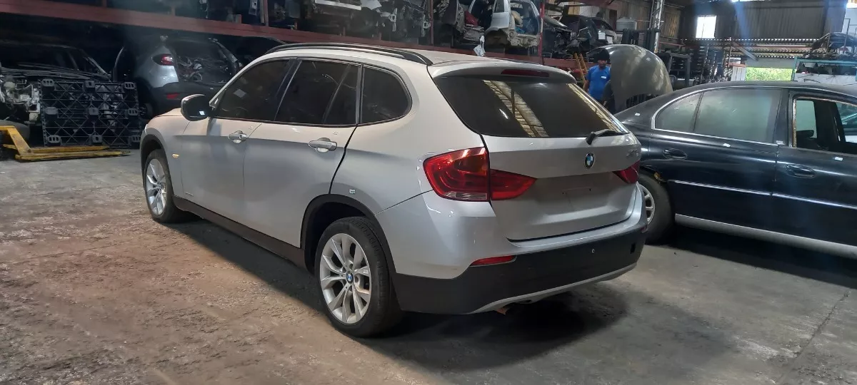 Caixote_Bmw_X1_2_0_Sdrive_2011_Eco_Pe_as_Vila_Ema_image2
