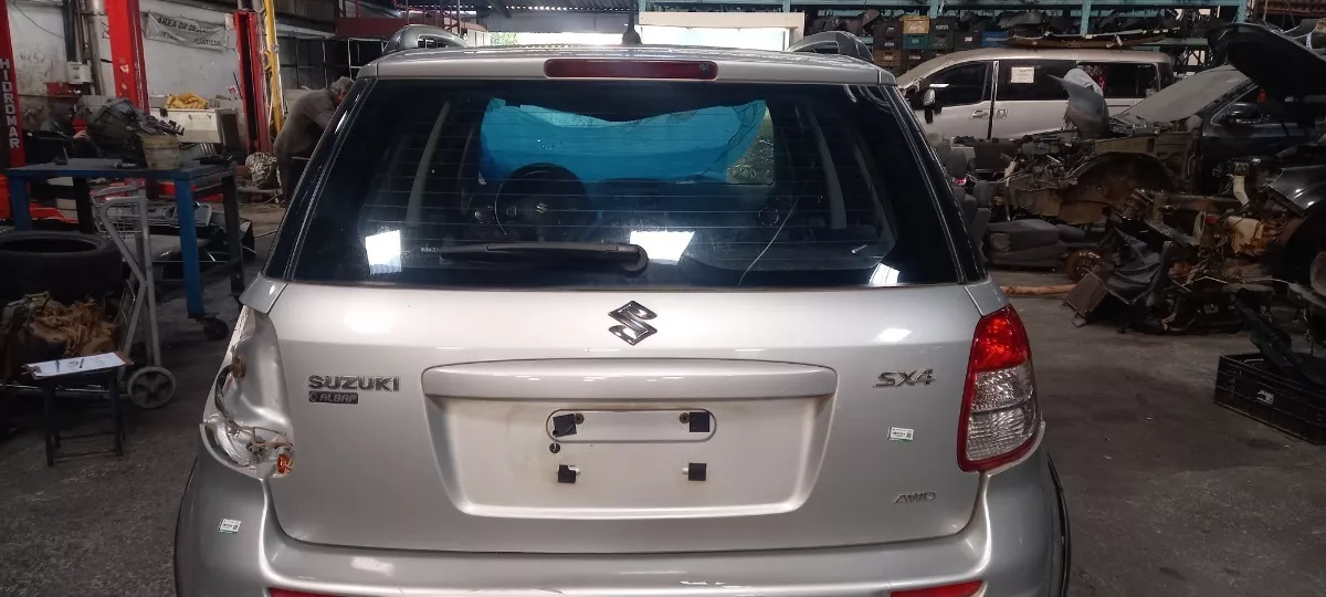Caixote_Suzuki_Sx4_2_0_Awd_2011_Eco_Pe_as_Vila_Ema_image2