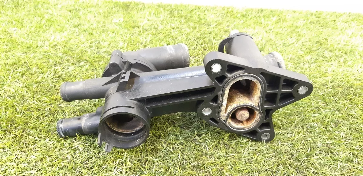 Carca_a_Da_Valvula_Termostatica_Audi_A1_Tfsi_1_4_2011_image3