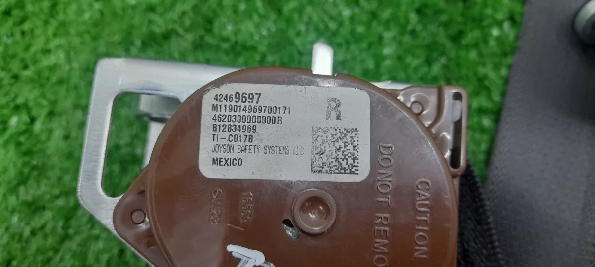 Cinto_Seguran_a_Traseiro_Direito_Tracker_2019_Eco_Pe_as_image2
