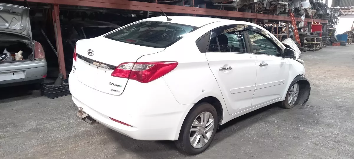 Coluna_De_Dire__o_Hyundai_Hb20s_2015_Eco_Pe_as_Vila_Ema_image3