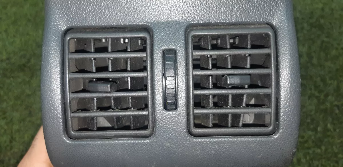 Difusor_Ar_Traseiro_Console_Fluence_2013_Eco_Pe_as_Vila_Ema_image10