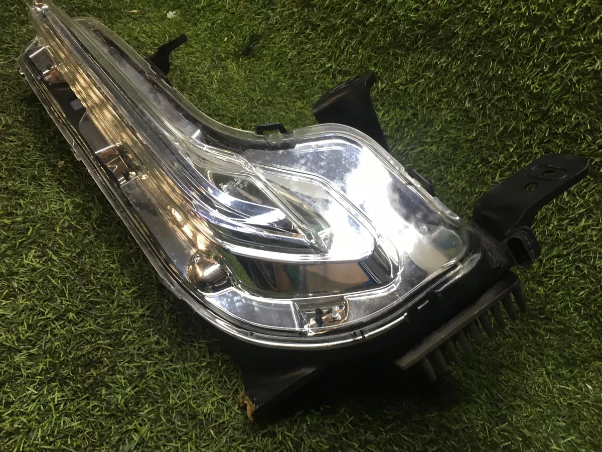 Farol_Milha_Auxiliar_Led_Esquerdo_Onix_Premier_2020_C__Detal_image3
