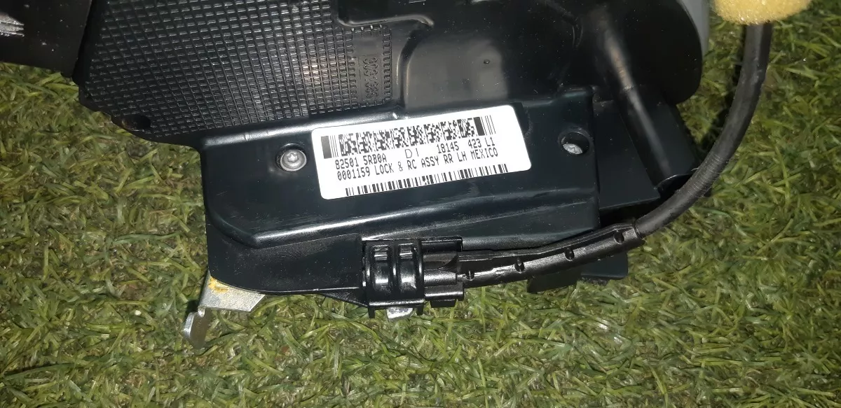 Fechadura_Traseira_Esquerda_Kicks_2019_Eco_Pe_as_Vila_Ema_image3