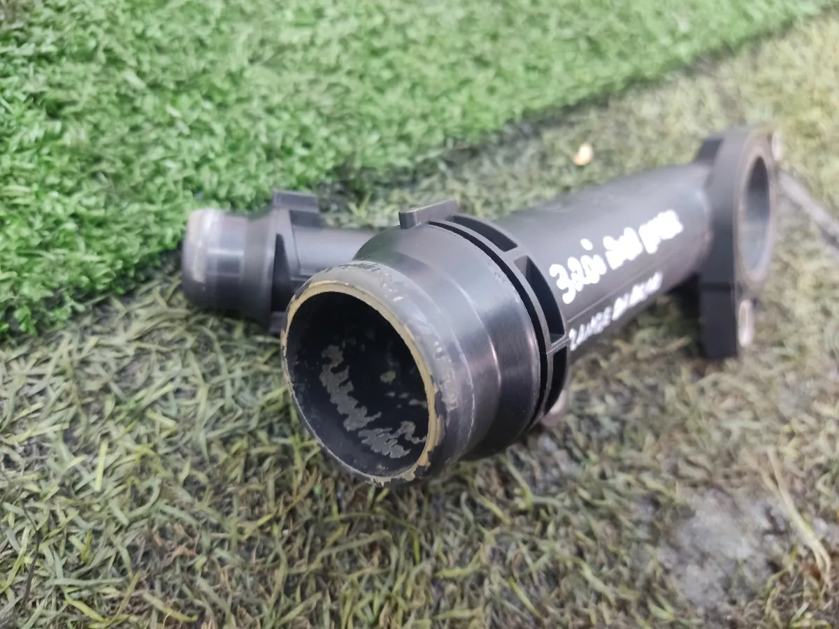 Flange_D_agua_Bmw_320i_2_0_16v_2012_N46_Eco_Pe_as_Vila_Ema_image3