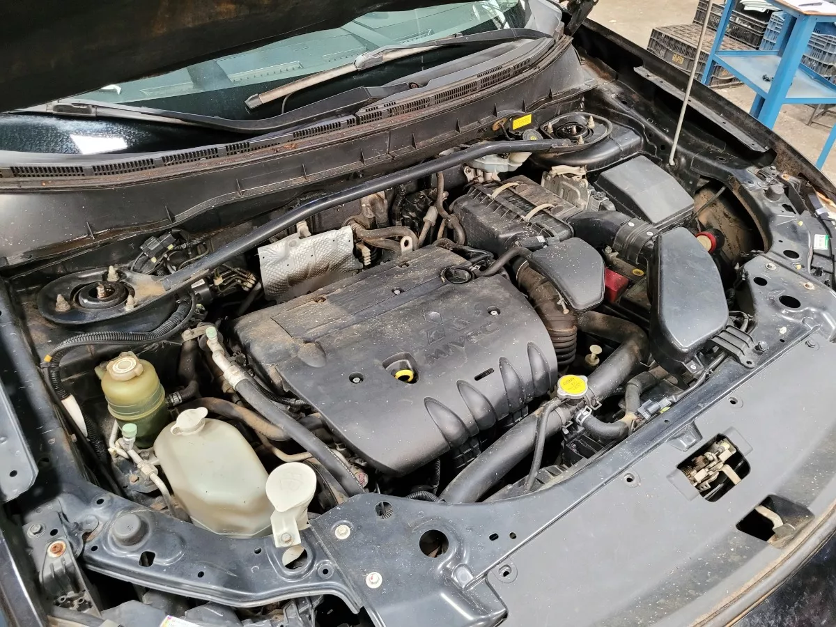 Hidrovacuo_Mitsubishi_Outlander_2_4_4x4_2010_Eco_Pe_as_V_ema_image2