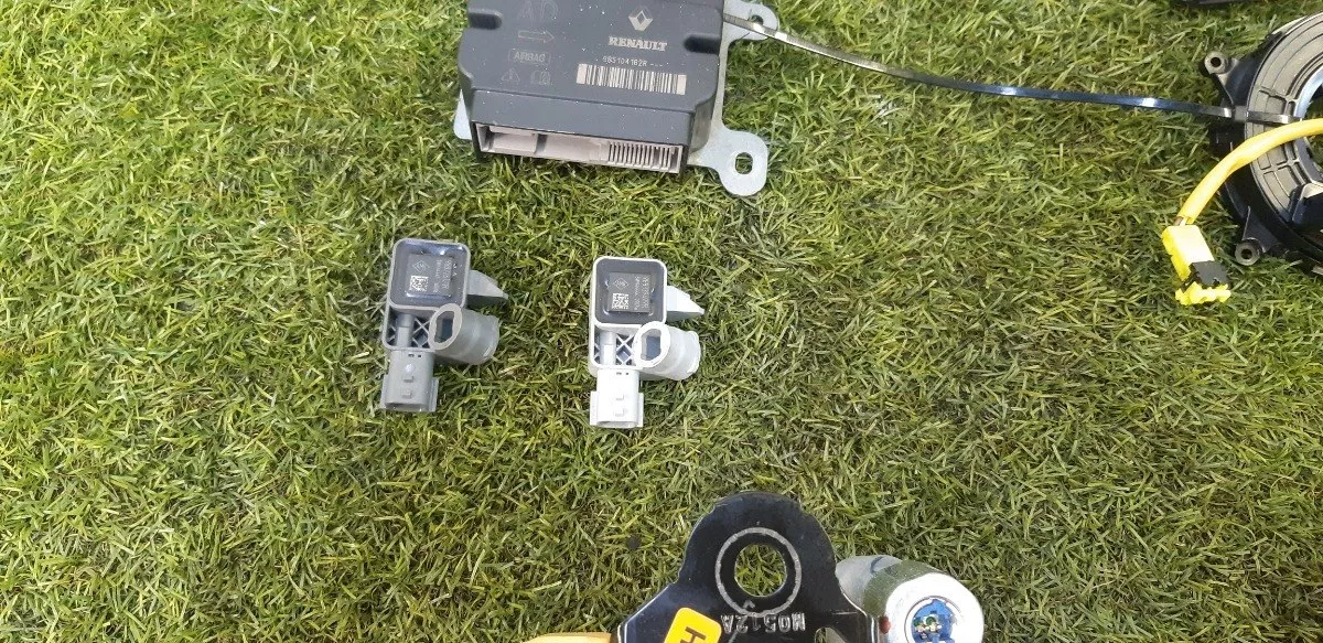 Kit_Bolsa_Renault_Kwid_1_0_2018_Eco_Pe_as_Vila_Ema_image3