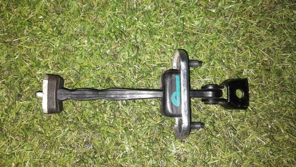 Limitador_De_Porta_Traseira_Direita_Chevrolet_Onix_2020_image2