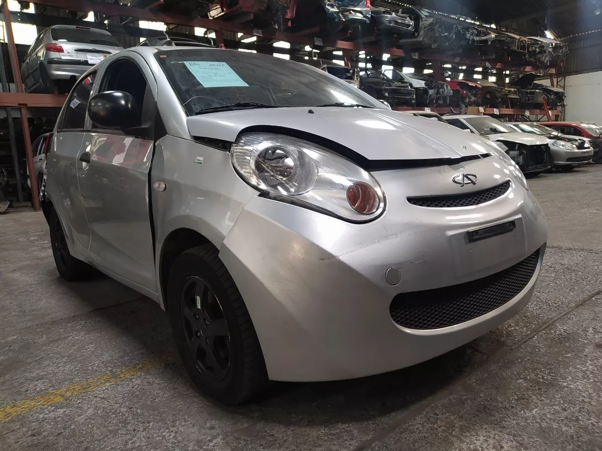 Mini_Frente_Chery_S18_1_3_16v_2012_Eco_Pe_as_Vila_Ema_image3