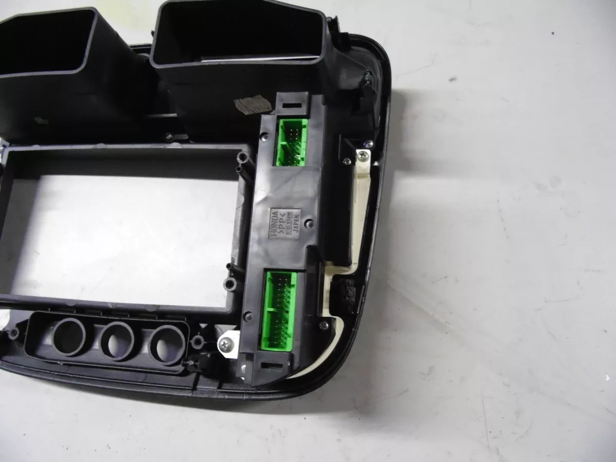 Moldura_Central_C_difusor_E_Controles_Civic_2005_Eco_Pe_as_image2