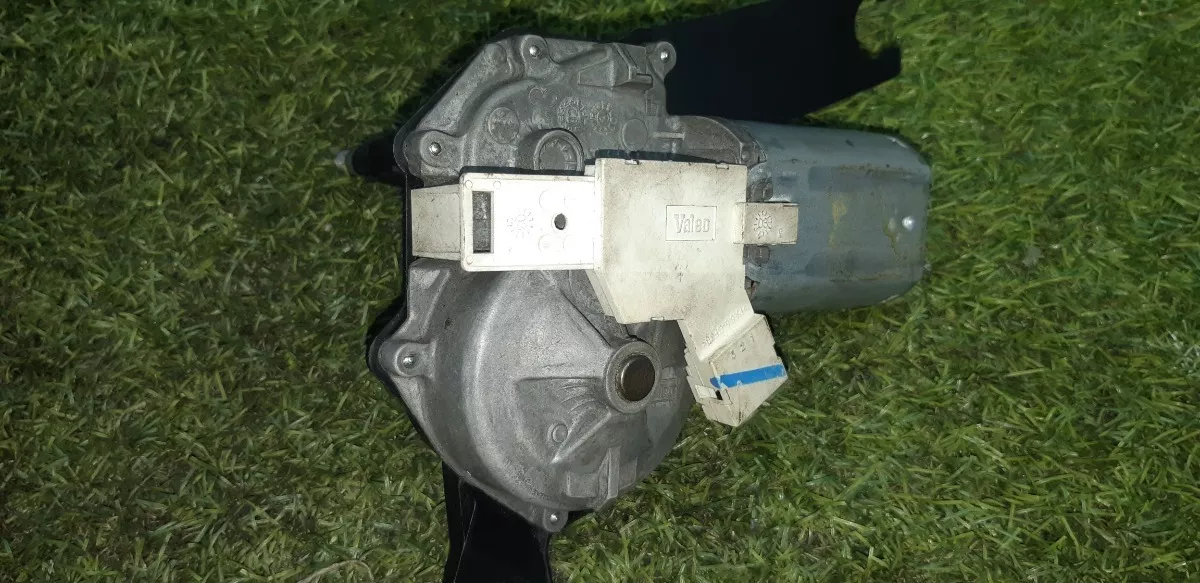 Motor_Limpador_Traseiro_Peugeot_206_2006_Eco_Pe_as_Vila_Ema_image3