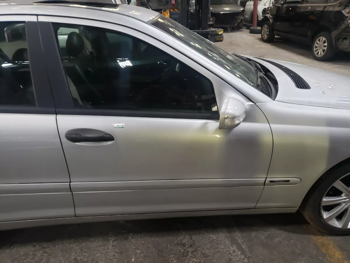 Porta_Dianteira_Direita_Mercedes_C180_2002_Sem_Acess_rios_image2