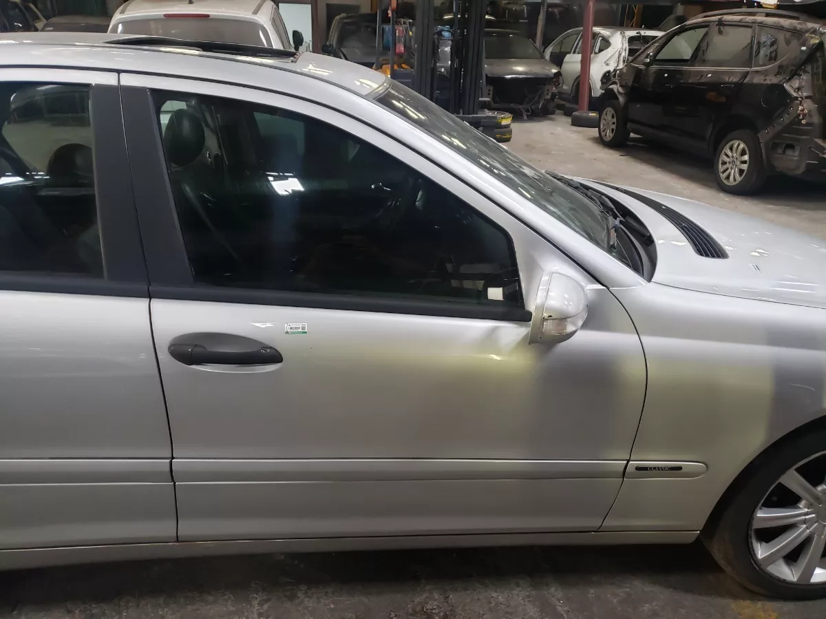 Porta_Dianteira_Direita_Mercedes_C180_2002_Sem_Acess_rios_image3