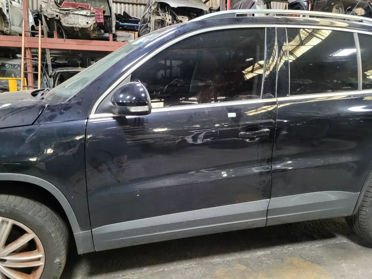 Porta_Dianteira_Esquerda_Vw_Tiguan_2_0_Tsi_2011_Eco_Pe_as_Ve_image2