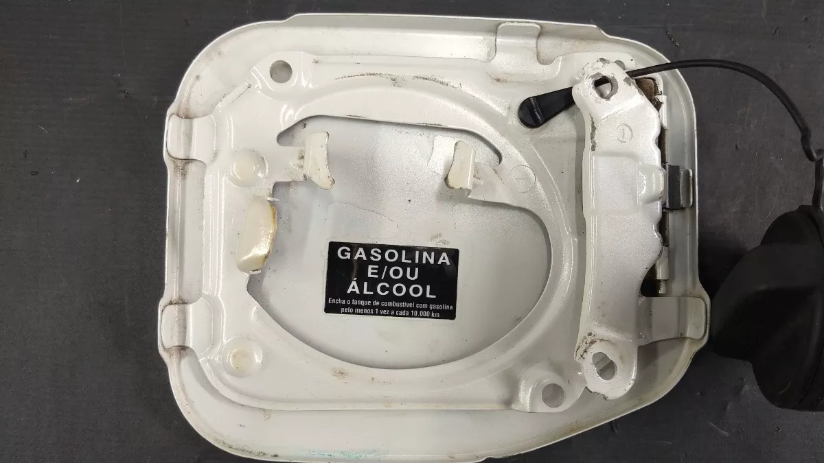 Portinhola_Do_Tanque_Etios_Sedan_2015_Eco_Pe_as_Vila_Ema_image3
