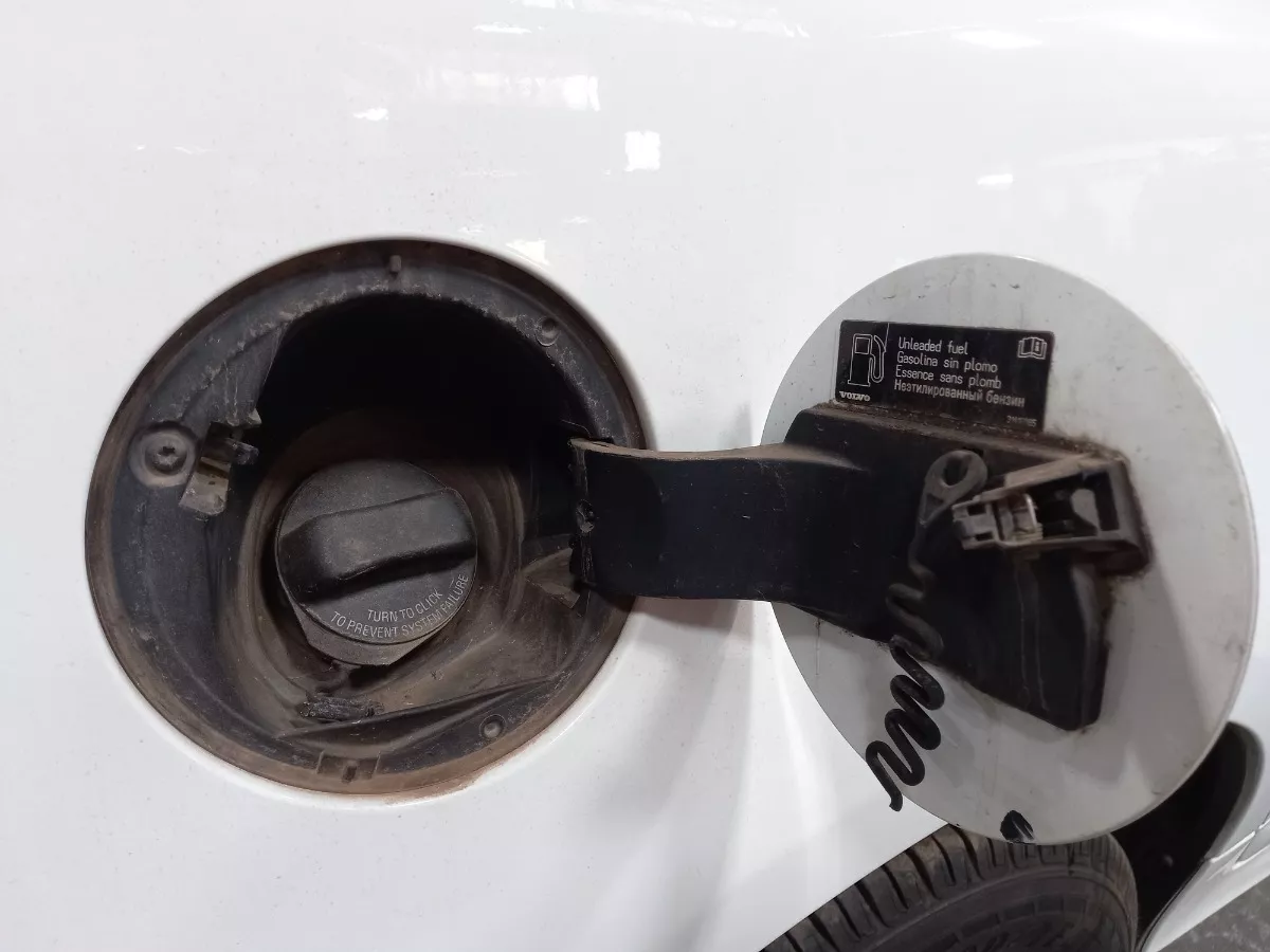 Portinhola_Volvo_Xc60_T5_2015_Eco_Pe_as_Vila_Ema_image3