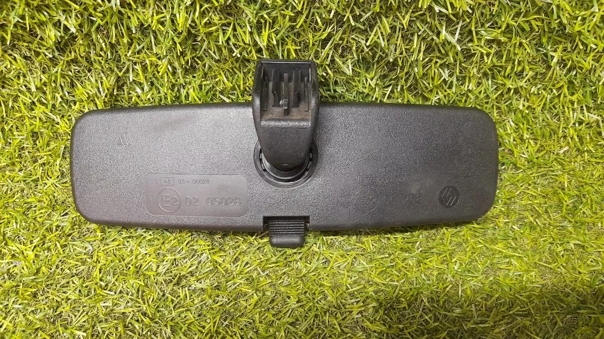 Retrovisor_Interno_Renault_Sandero_2015_Eco_Pe_as_Vila_Ema_image3