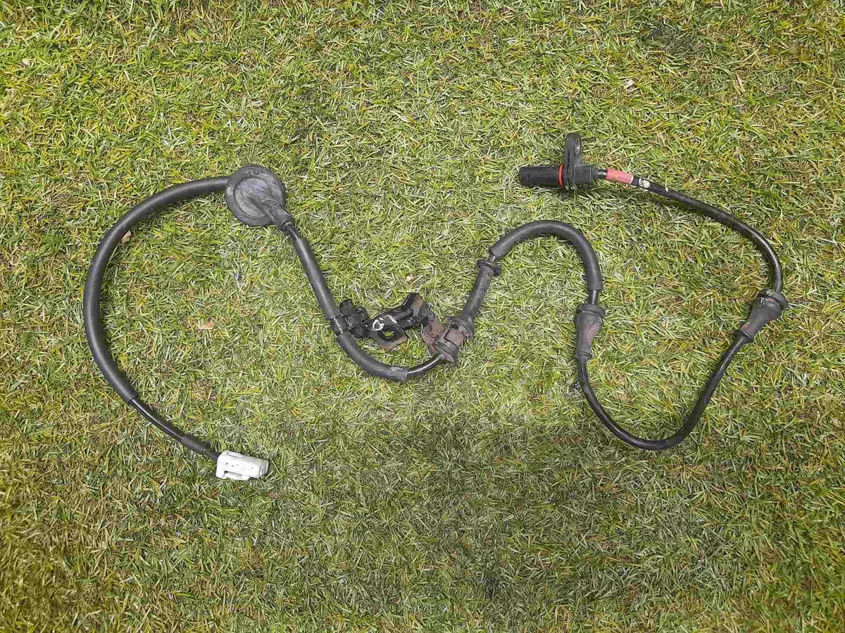Sensor_Abs_Traseiro_Direito_Hyundai_Elantra_2012_1_8_image2