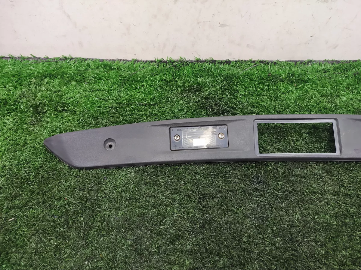Suporte_Luz_De_Placa_Volkswagen_Tiguan_Tsi_2011_2_0_image2
