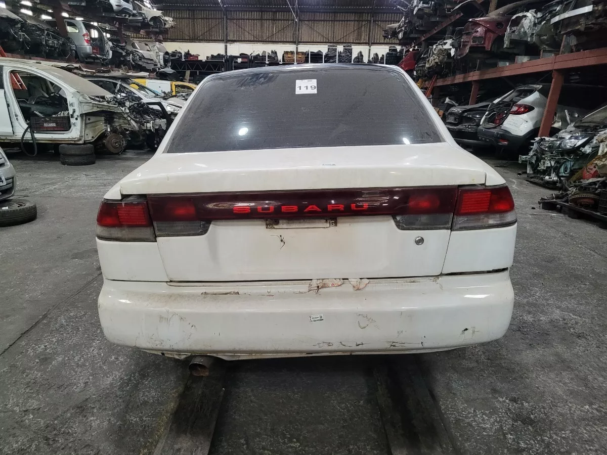 Traseira_Com_Teto_Subaru_Legacy_1995_Eco_Pe_as_Vila_Ema_image2