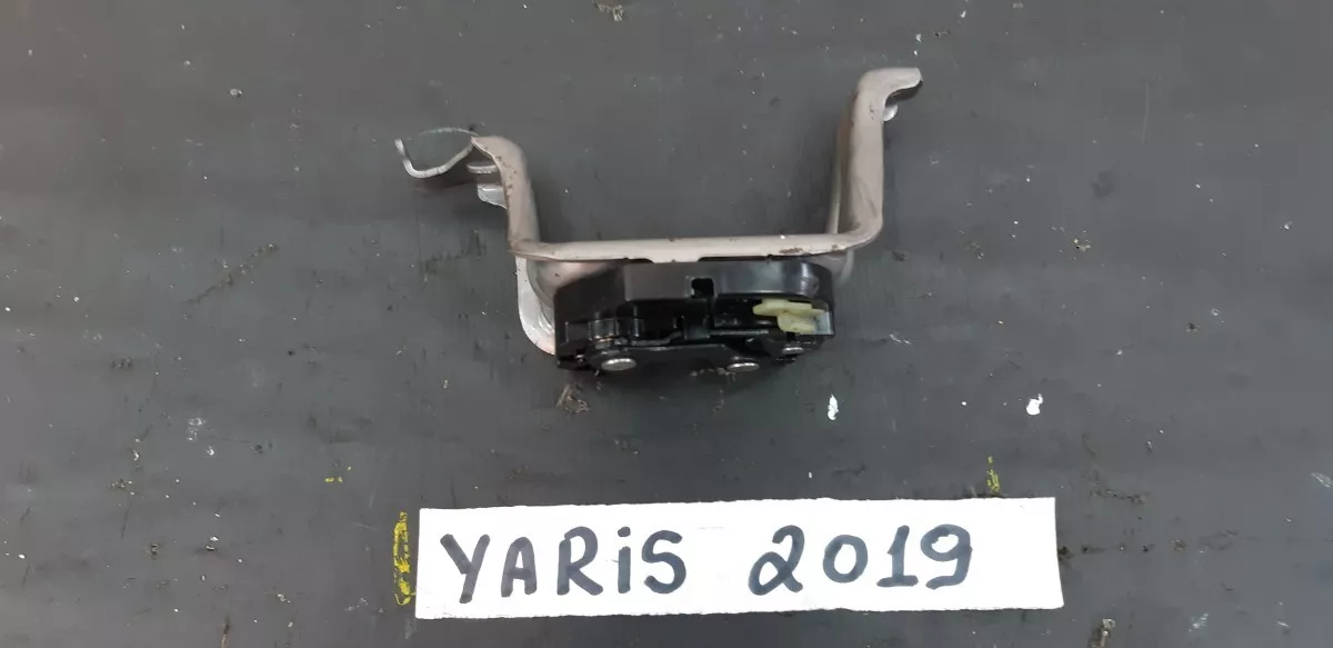 Trava_Do_Banco_Traseiro_Toyota_Yaris_1_3_2019_Eco_P_s_Vl_Ema_image2