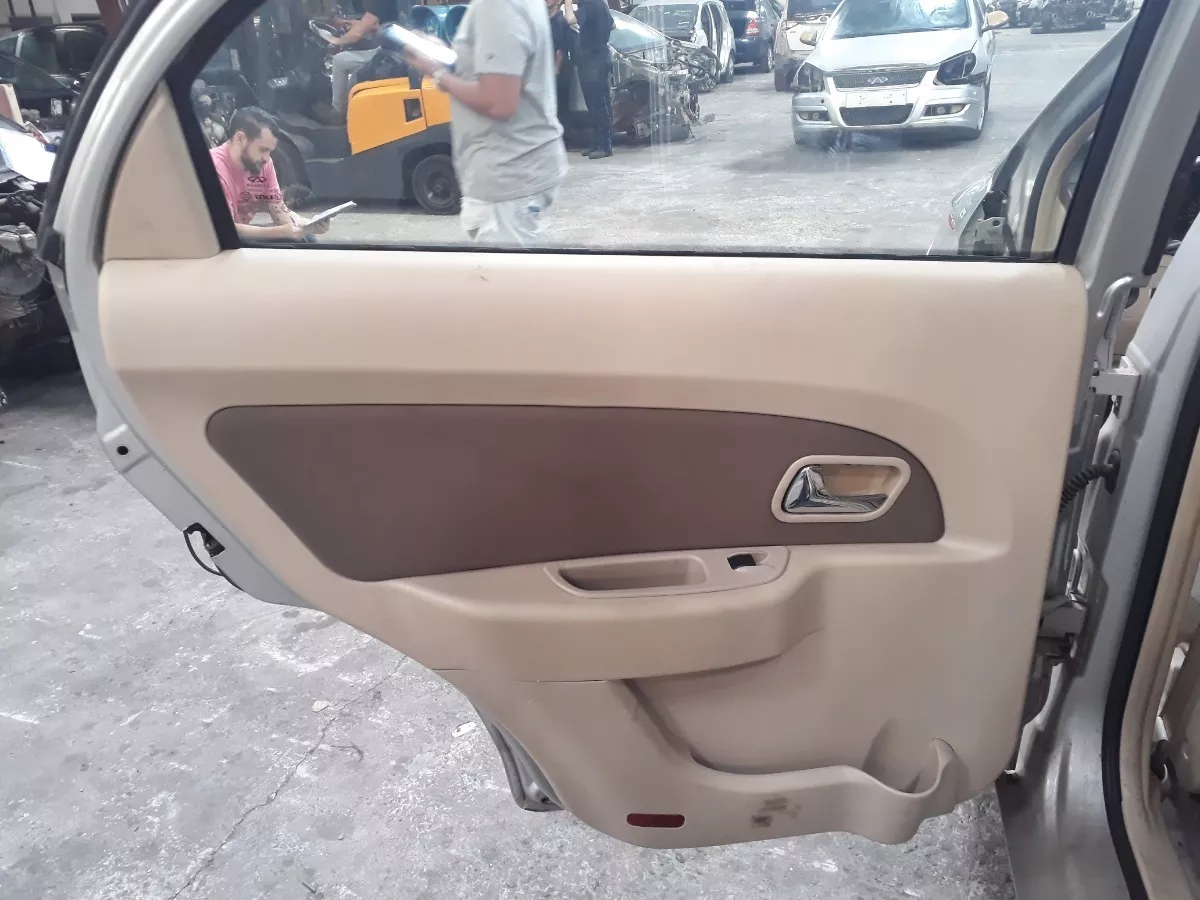 Trava_El_trica_Chery_Celer_Sedan_10_2011_12_Eco_Pe_as_image3