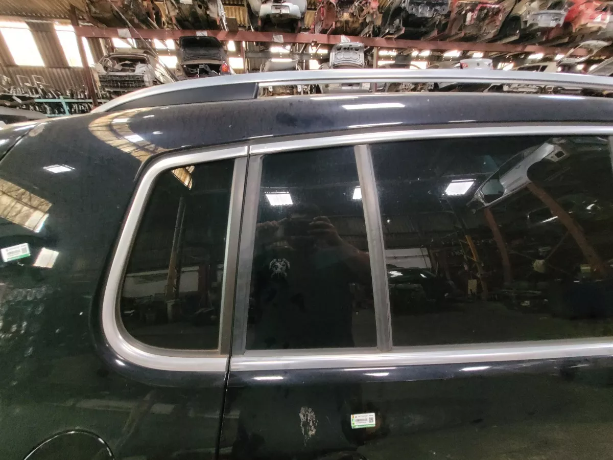 Vidro_Fixo_Da_Porta_Traseiro_Direito_Tiguan_2011_Eco_Pe_as_image3