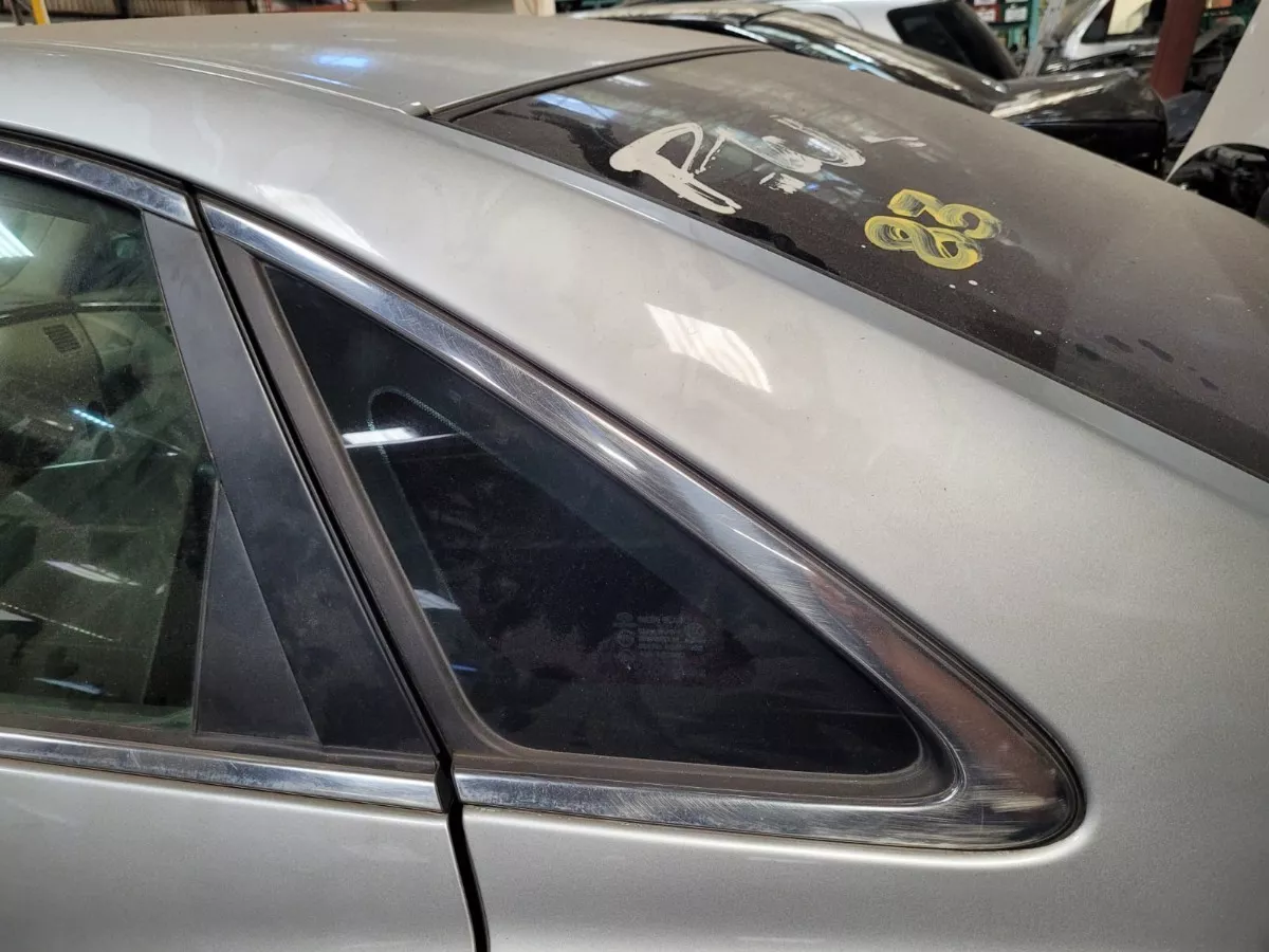 Vidro_Fixo_Traseiro_Esquerdo_Hyundai_Azera_2008_Eco_Pe_as_Ve_image2