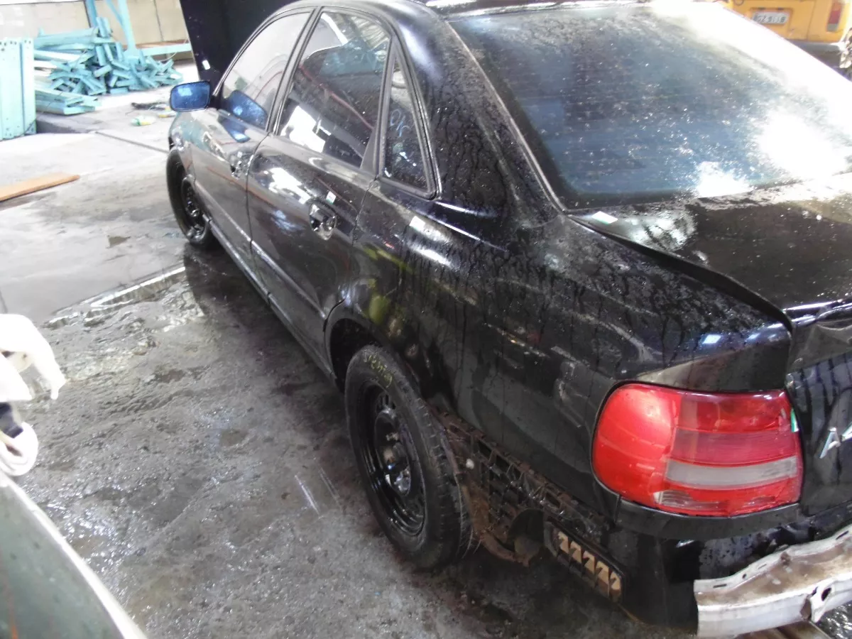 Vidro_Lateral_Direito_Audi_A4_2000_Eco_Pe_as_Vila_Ema_image3