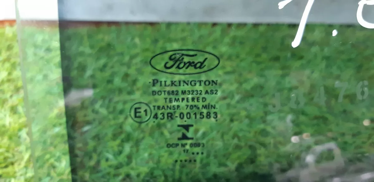 Vidro_Traseiro_Esquerdo_Ford_Ka_2018_Eco_Pe_as_Vila_Ema_image2